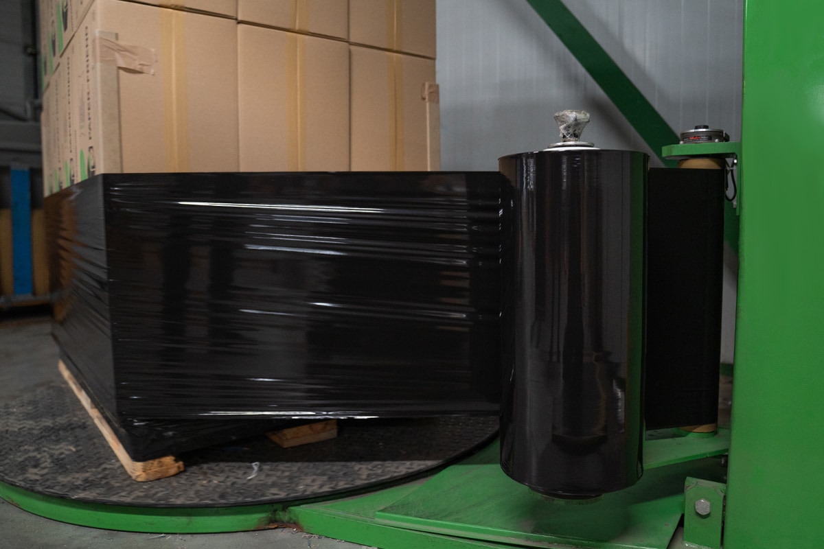 Machinewikkelfolie zwart - 50cm x 1500m x 23my (150% rek)