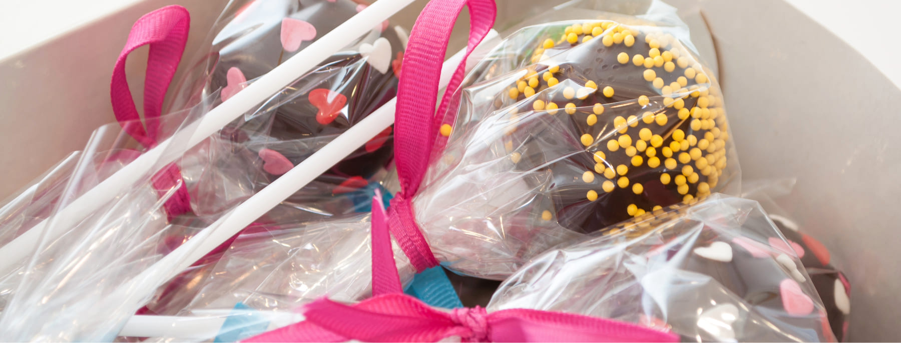 Cadeaufolie - fruitmandfolie kopen bij Profipack Verpakkingsmaterialen