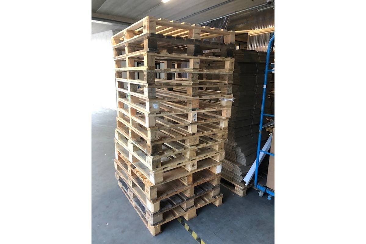 99113905 attribuut image3 houten blok pallets