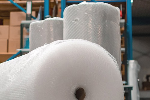Noppenfolie als inpakmateriaal: waar gebruik je het voor?