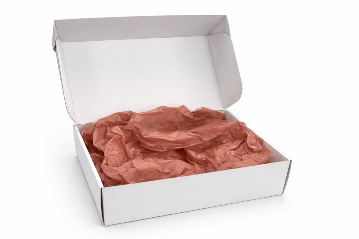 Vloeipapier roze in postdoos