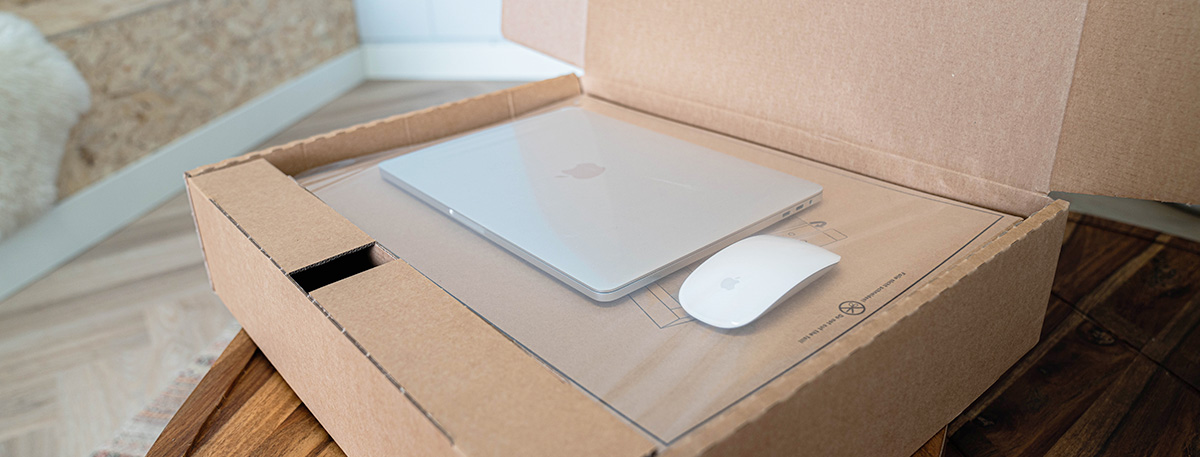 Dozen met fixatie - doos voor je laptop