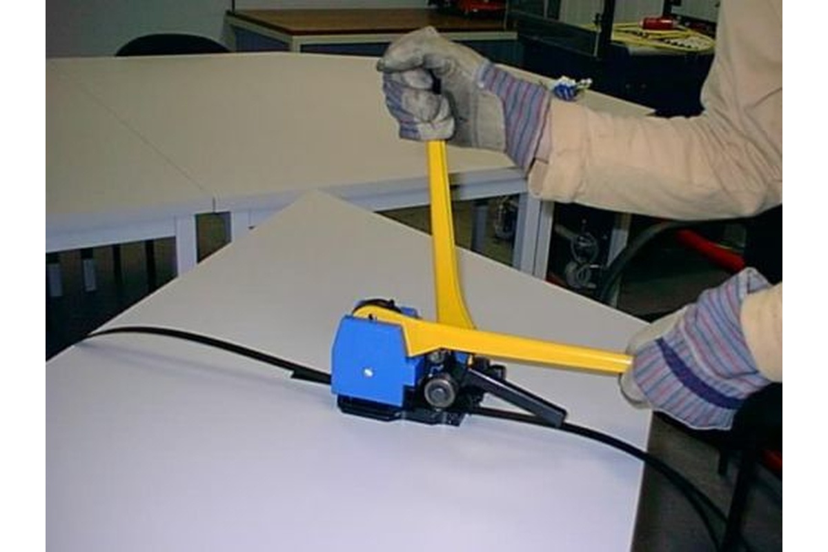Zegelloos staalbandtang MST-3