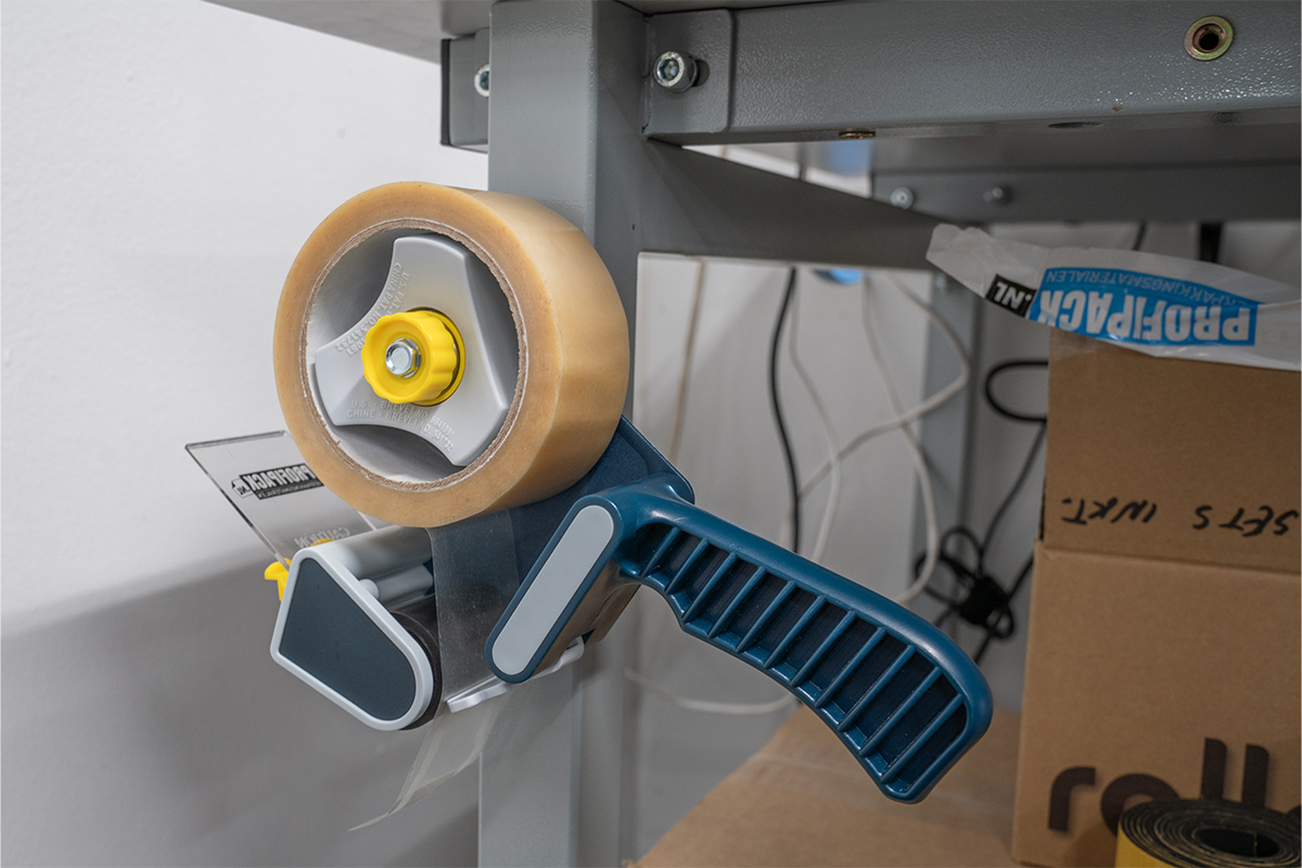 991400 magneet tape dispenser shot 11