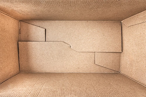 De speedbox: met een kartonnen doos alles super snel ingepakt, uitgepakt en retour gestuurd!